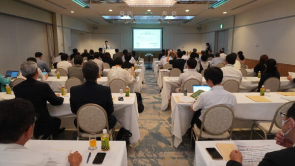  東京都内で開かれた書店向け研修会